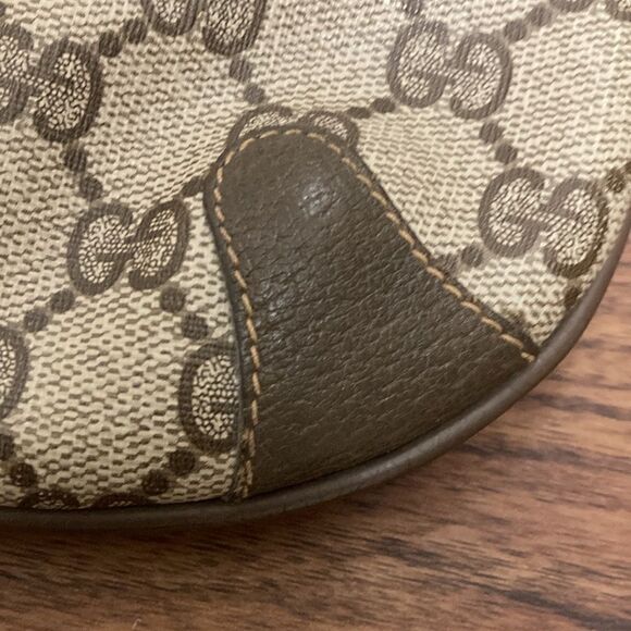 Authentic Gucci Vintage GG Monogram Shoulder/Crossbody Bag. 1980’s. - Picture 6 of 16